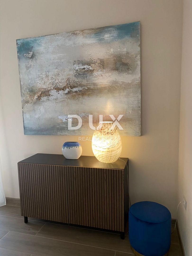 ISTRA, NOVIGRAD - Mediteranska hiša z bazenom