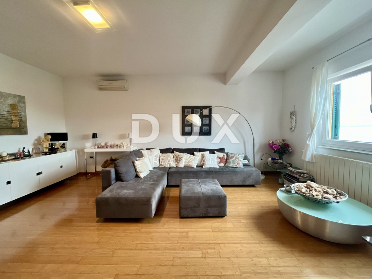 OPATIJA, IČIĆI - Intimna oaza s prostorno teraso 300 metrov od plaže s pogledom na morje