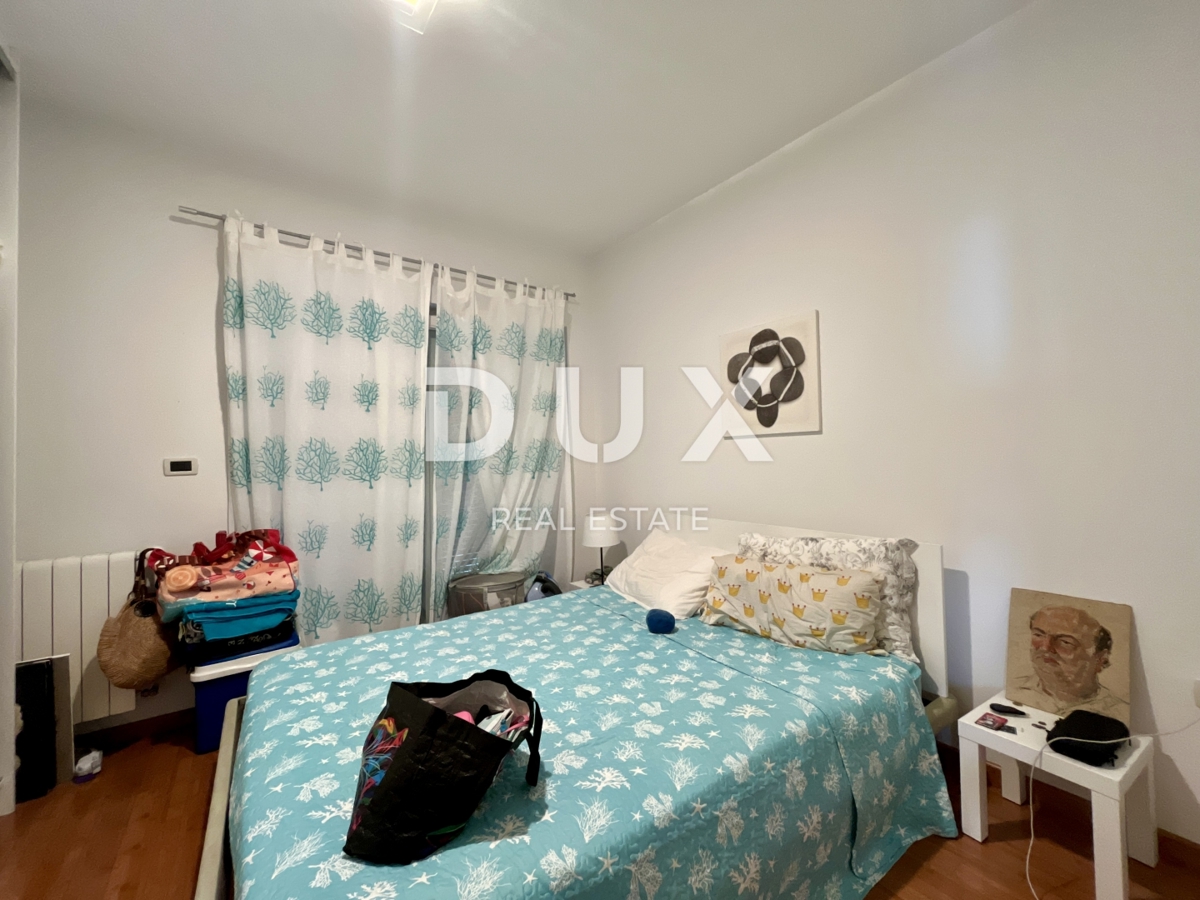 OPATIJA, IČIĆI - Intimna oaza s prostorno teraso 300 metrov od plaže s pogledom na morje