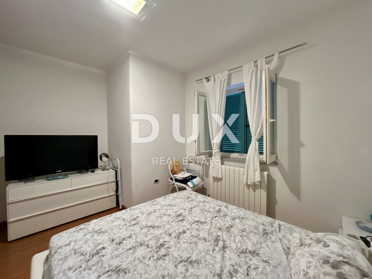 OPATIJA, IČIĆI - Intimna oaza s prostorno teraso 300 metrov od plaže s pogledom na morje