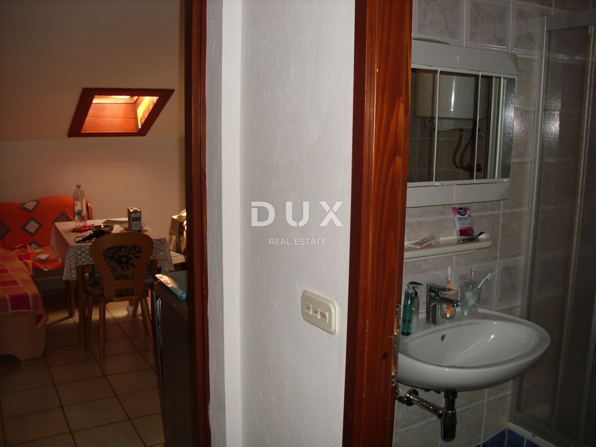 OTOK KRK, OMIŠALJ - Apartma 2 spalnici + dnevna soba 50 m2