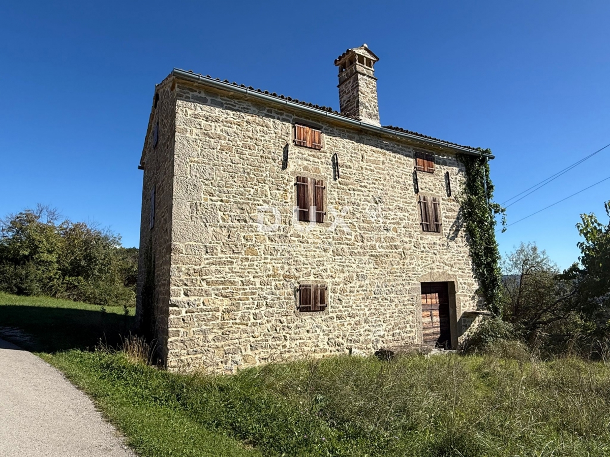 ISTRA, GROŽNJAN - Avtentična samostojna kamnita hiša