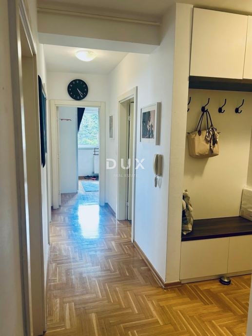 ZAGREB, MIKULIĆI - Prostorno štirisobno stanovanje z garažo in dvema parkirnima mestoma v prvem nadstropju