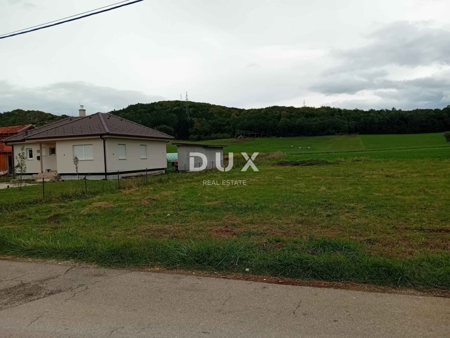 LIKA, OTOČAC, PROZOR - zazidljivo zemljišče 1120m2 v bližini reke Gacke za gradnjo stanovanjskih blokov - stanovanja / družinske hiše / hiše za najem z bazenom 