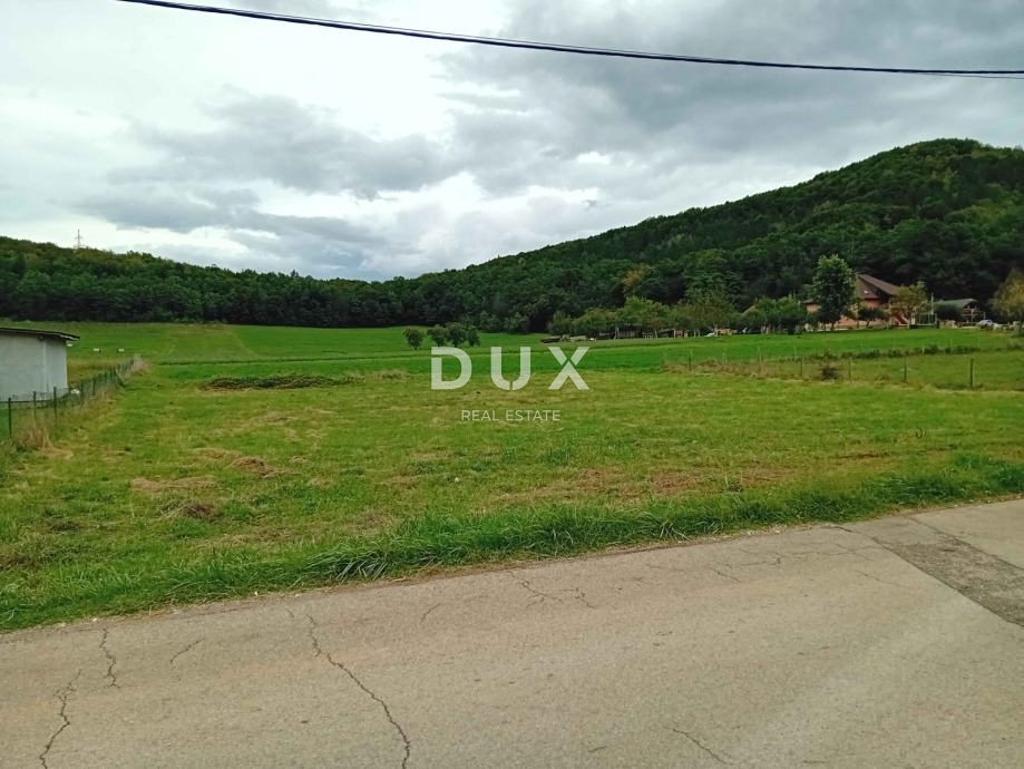 LIKA, OTOČAC, PROZOR - zazidljivo zemljišče 1120m2 v bližini reke Gacke za gradnjo stanovanjskih blokov - stanovanja / družinske hiše / hiše za najem z bazenom 