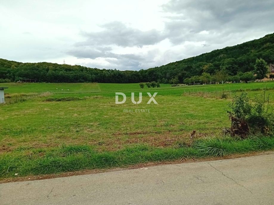 LIKA, OTOČAC, PROZOR - zazidljivo zemljišče 1120m2 v bližini reke Gacke za gradnjo stanovanjskih blokov - stanovanja / družinske hiše / hiše za najem z bazenom 