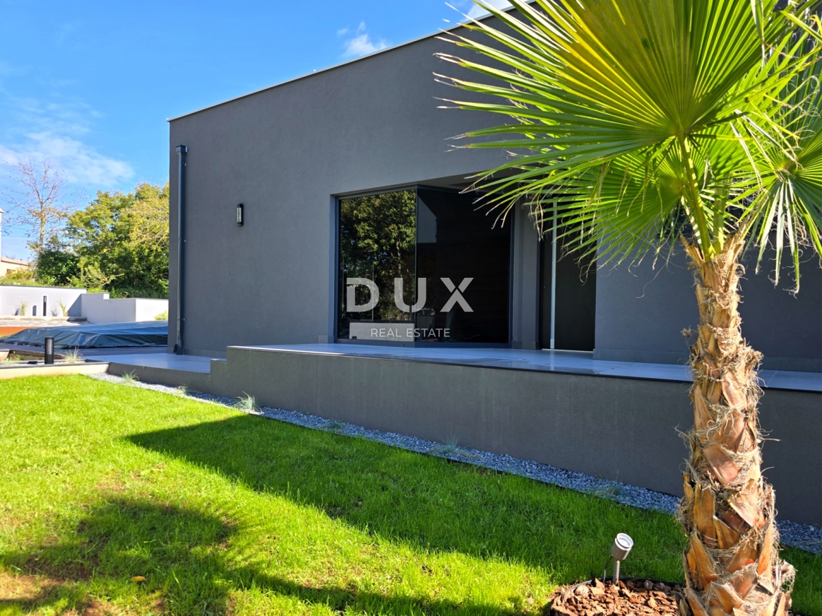 ISTRA, BARBAN - Moderna polpritlična hiša z bazenom