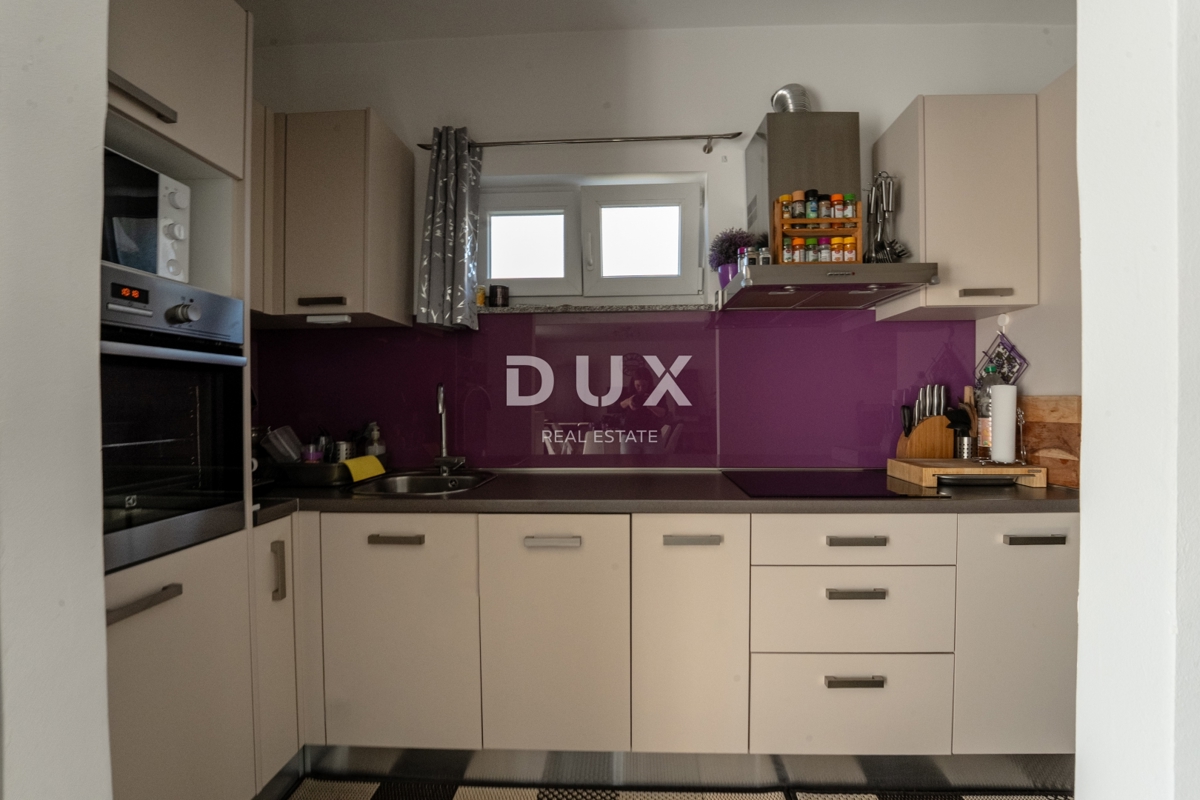 RIJEKA, ZAMET - 2 spalnici + dnevna soba, terasa, konoba, vrt, parkirišče - SAMO PRI NAS!