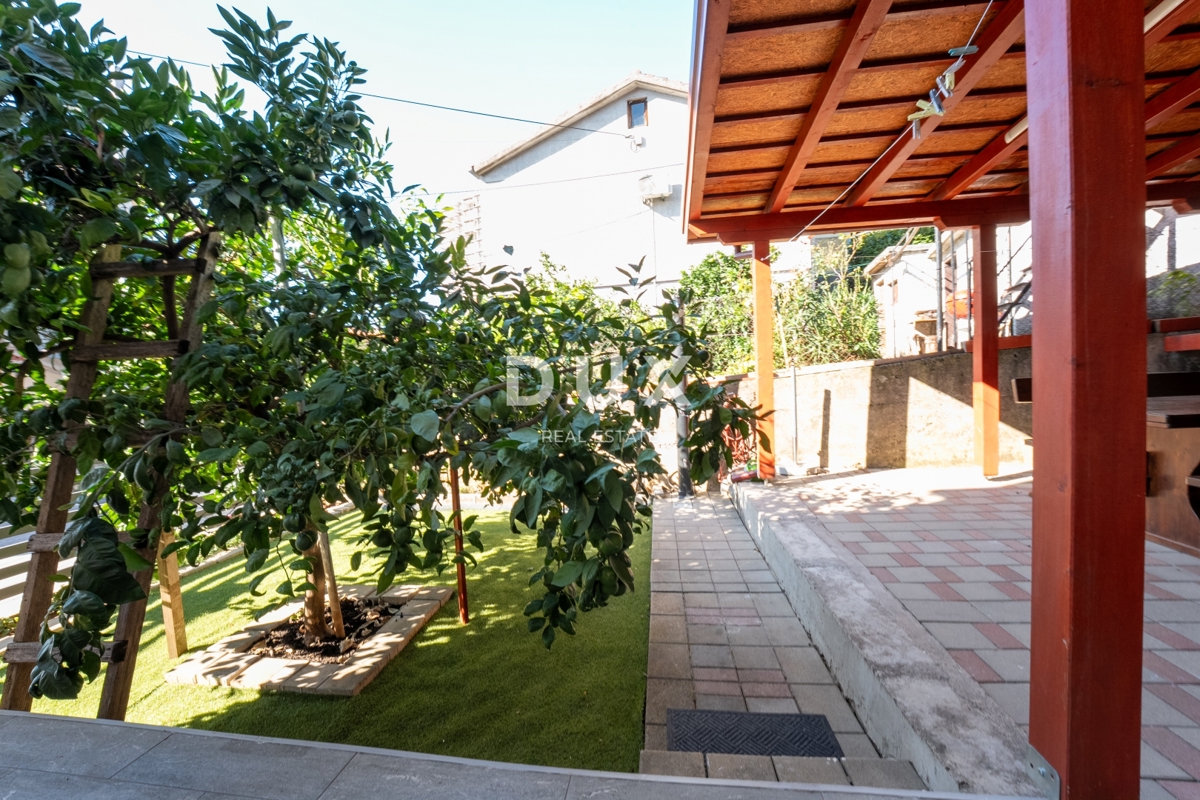 RIJEKA, ZAMET - 2 spalnici + dnevna soba, terasa, konoba, vrt, parkirišče - SAMO PRI NAS!