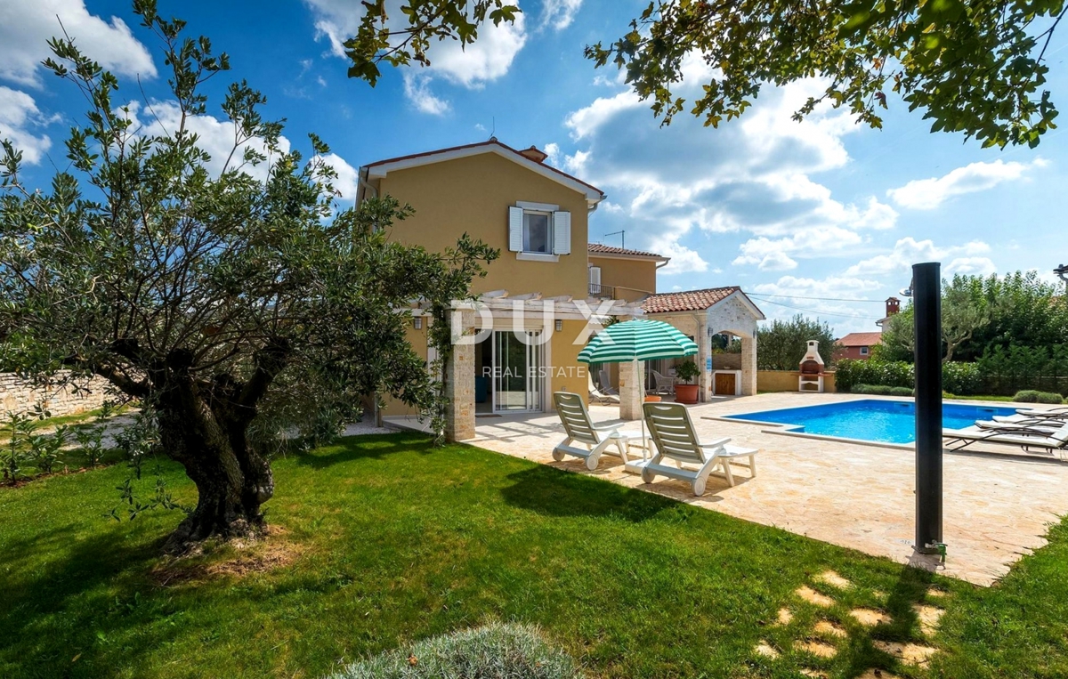 ISTRA, SVETI LOVREČ - Udobna hiša z bazenom