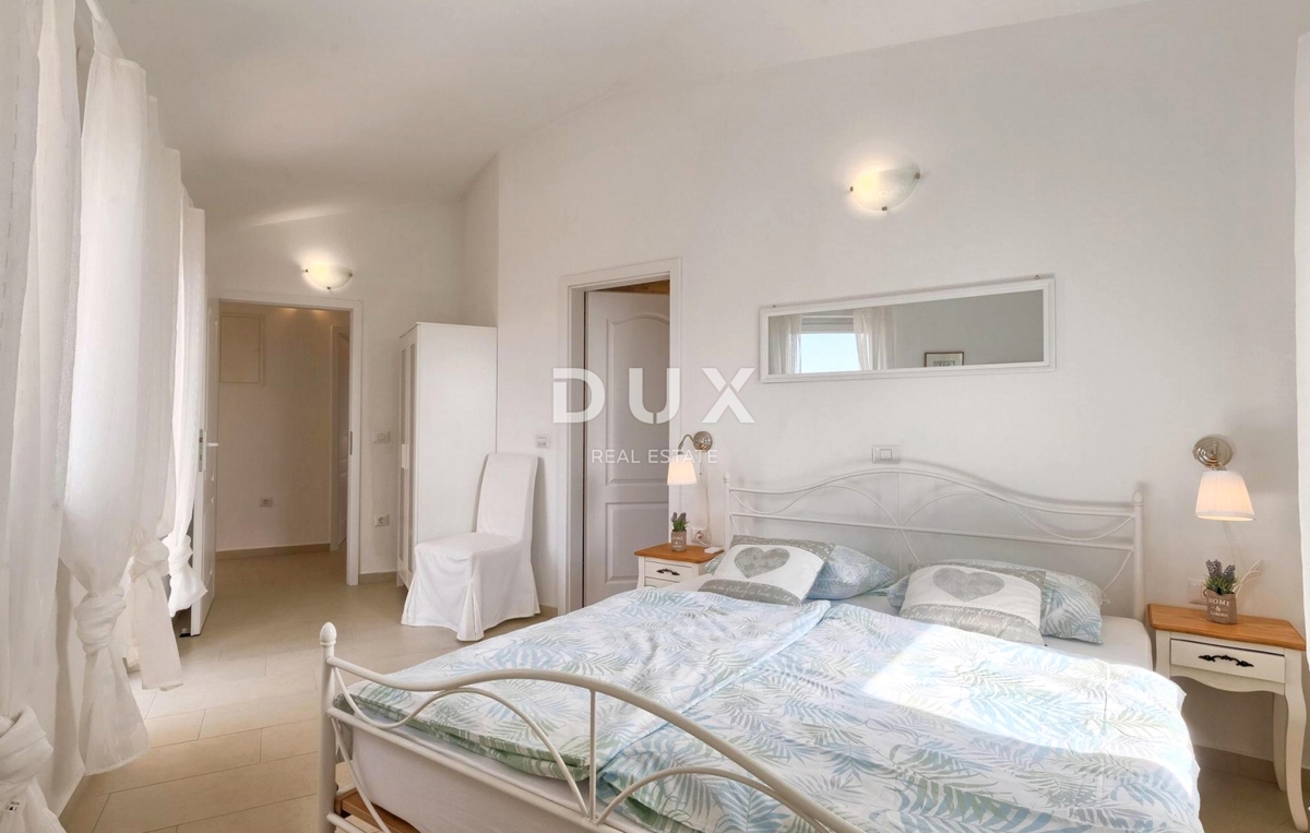 ISTRA, SVETI LOVREČ - Udobna hiša z bazenom