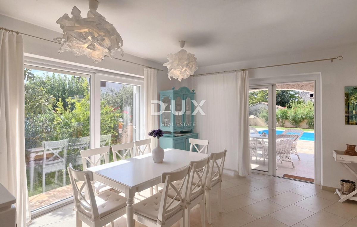 ISTRA, SVETI LOVREČ - Udobna hiša z bazenom