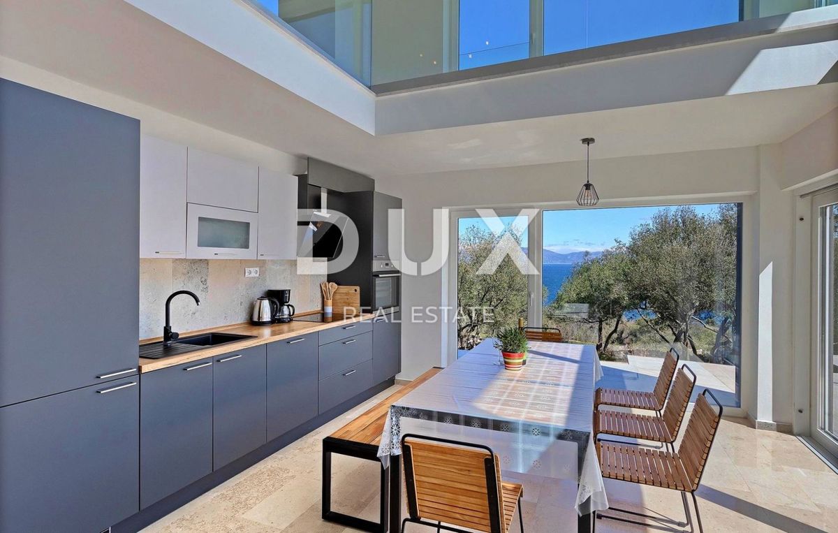 ISTRA, RABAC - Vila s panoramskim pogledom na morje