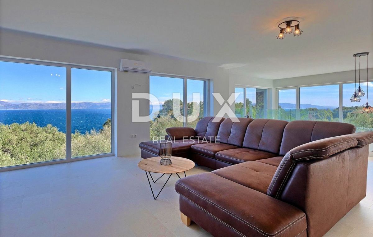 ISTRA, RABAC - Vila s panoramskim pogledom na morje