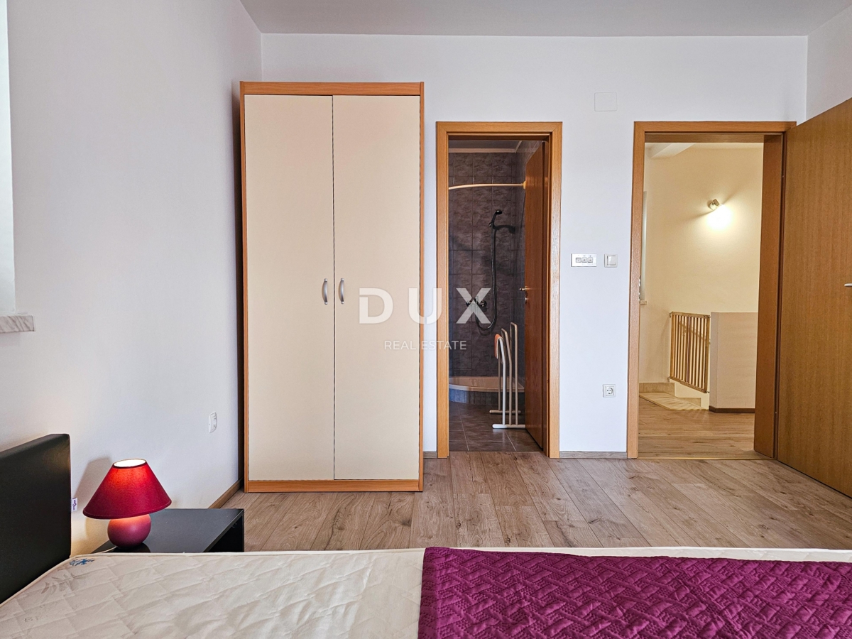 OTOK RAB, BARBAT - Hiša na odlični lokaciji 100 m od morja