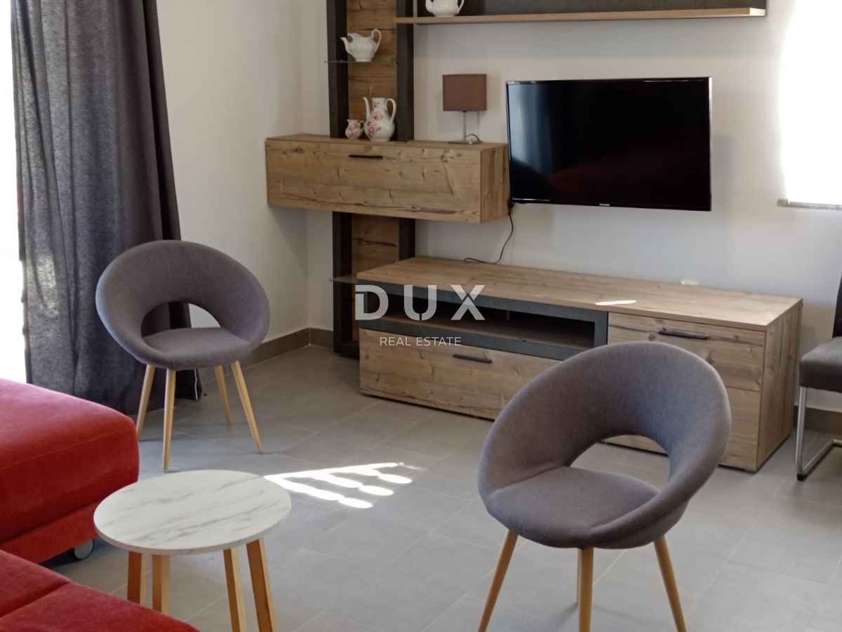 ISTRA, VALTURA - Apartmajska hiša