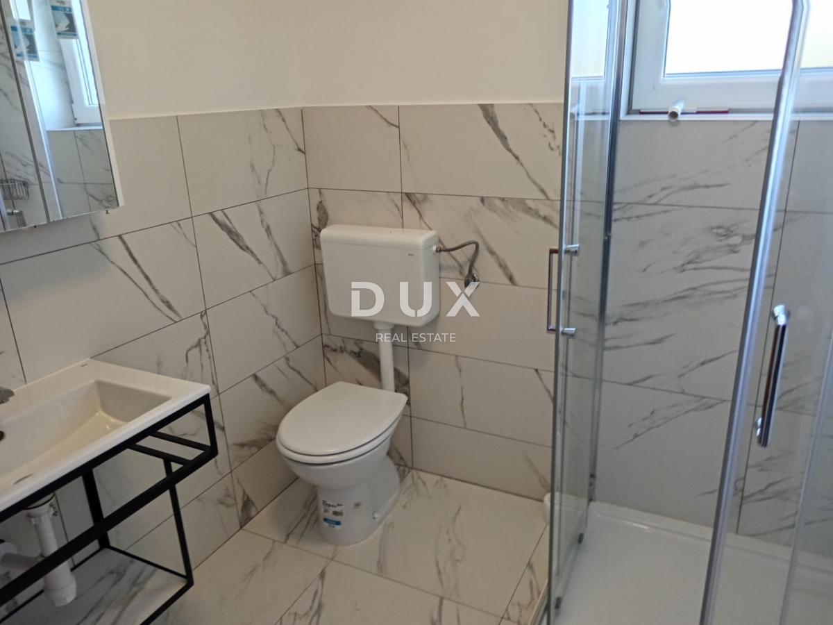 ISTRA, VALTURA - Apartmajska hiša