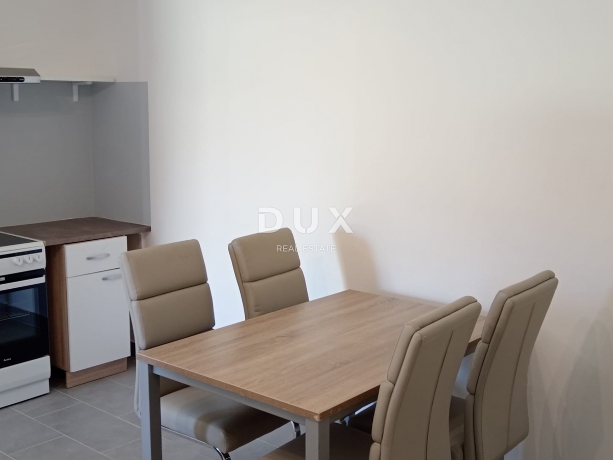 ISTRA, VALTURA - Apartmajska hiša