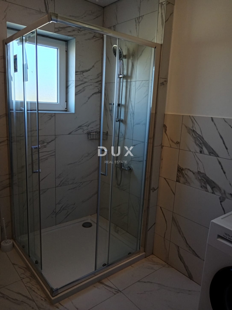 ISTRA, VALTURA - Apartmajska hiša