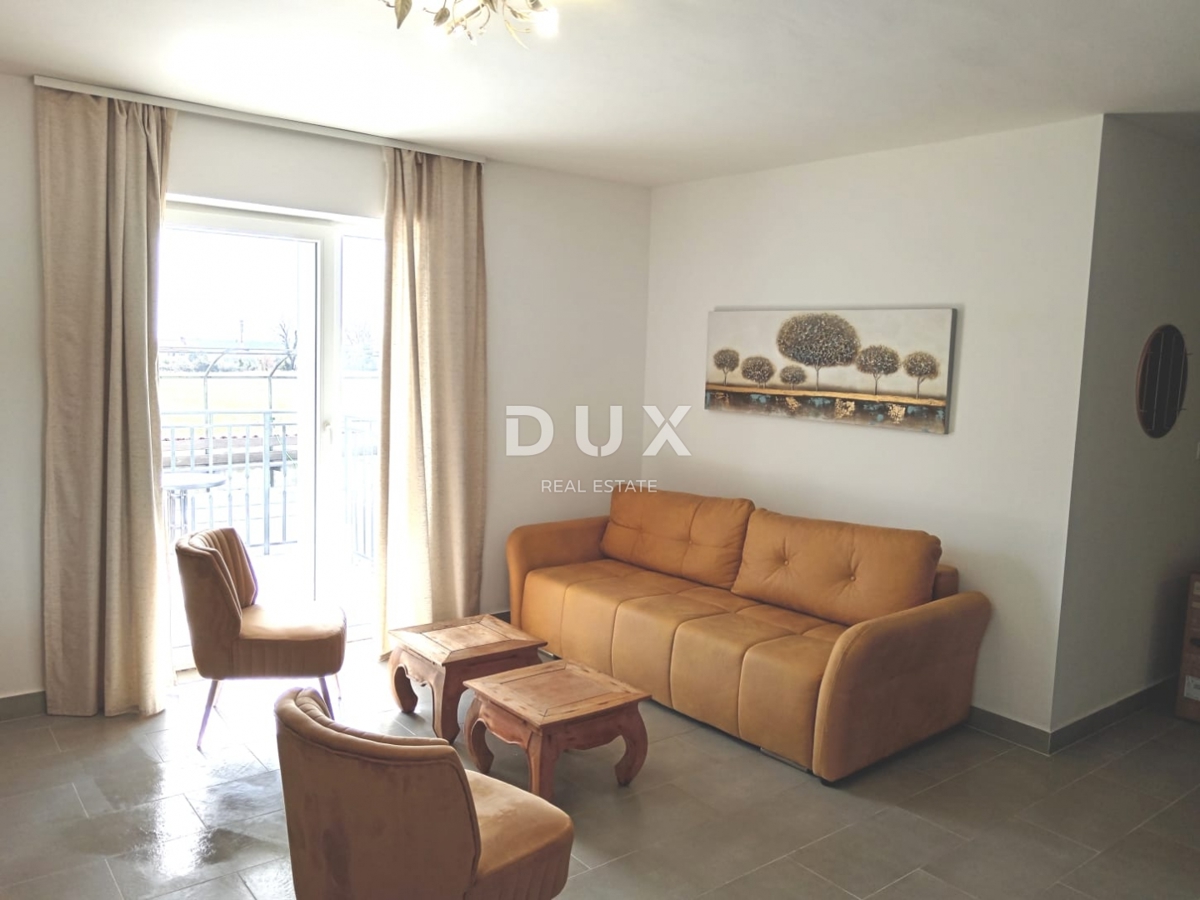 ISTRA, VALTURA - Apartmajska hiša