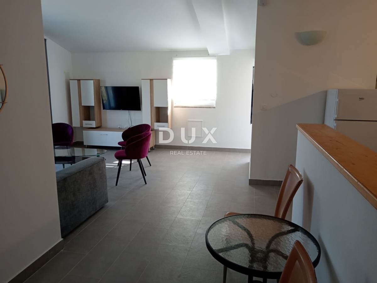 ISTRA, VALTURA - Apartmajska hiša