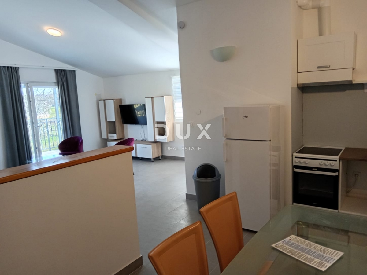 ISTRA, VALTURA - Apartmajska hiša