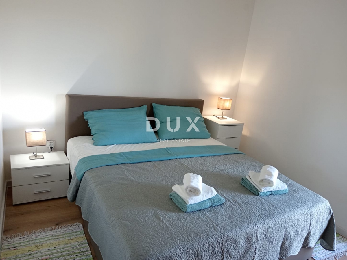 ISTRA, VALTURA - Apartmajska hiša