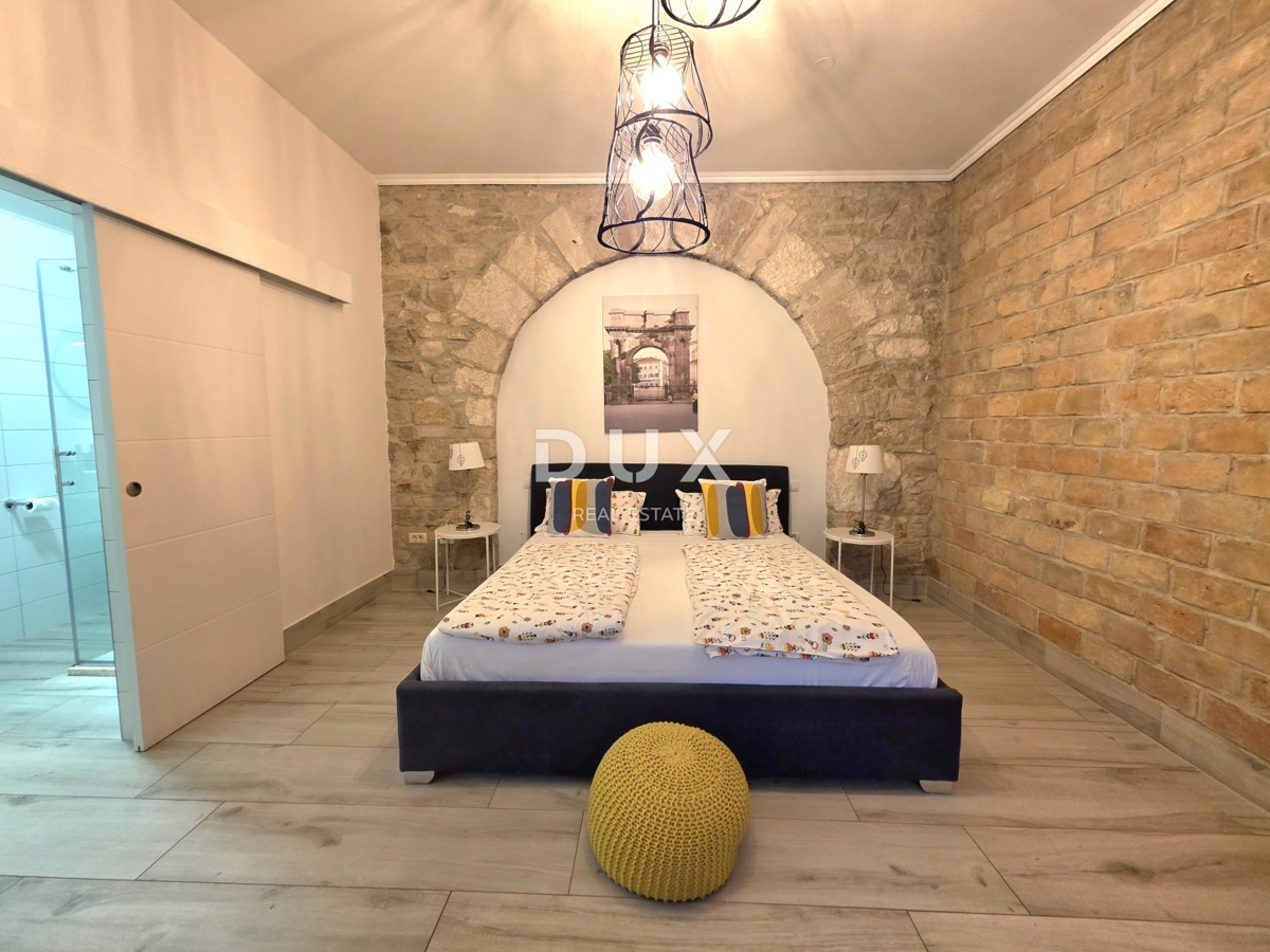 ISTRA, PULA, CENTER - 2-sobno opremljeno stanovanje na atraktivni lokaciji v središču mesta