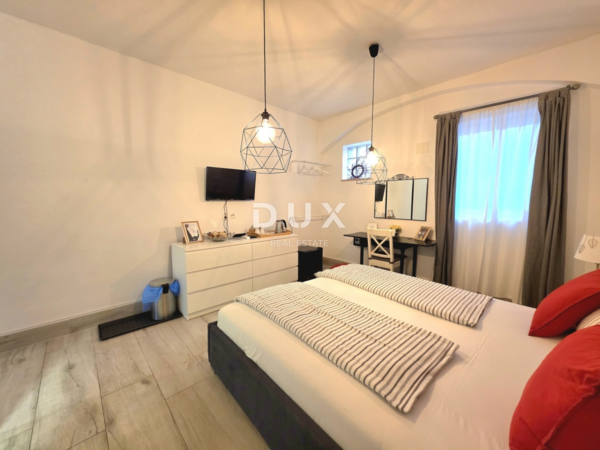 ISTRA, PULA, CENTER - 2-sobno opremljeno stanovanje na atraktivni lokaciji v središču mesta