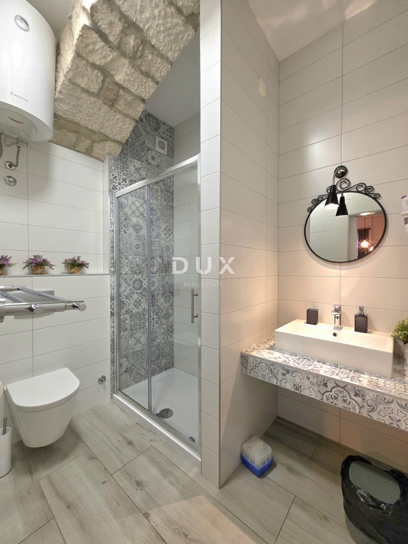 ISTRA, PULA, CENTER - 2-sobno opremljeno stanovanje na atraktivni lokaciji v središču mesta