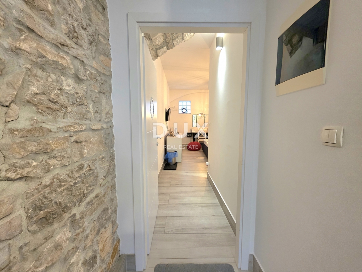 ISTRA, PULA, CENTER - 2-sobno opremljeno stanovanje na atraktivni lokaciji v središču mesta