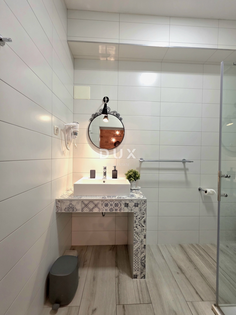 ISTRA, PULA, CENTER - 2-sobno opremljeno stanovanje na atraktivni lokaciji v središču mesta