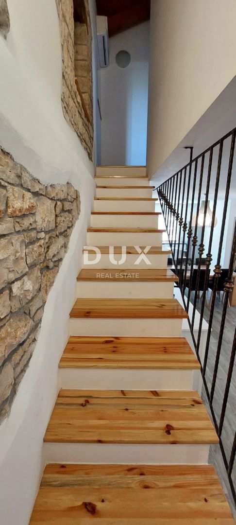 ISTRA, SVETI LOVREČ – Avtohtona kamnita vila z bazenom in 5000 m² zasebne posesti