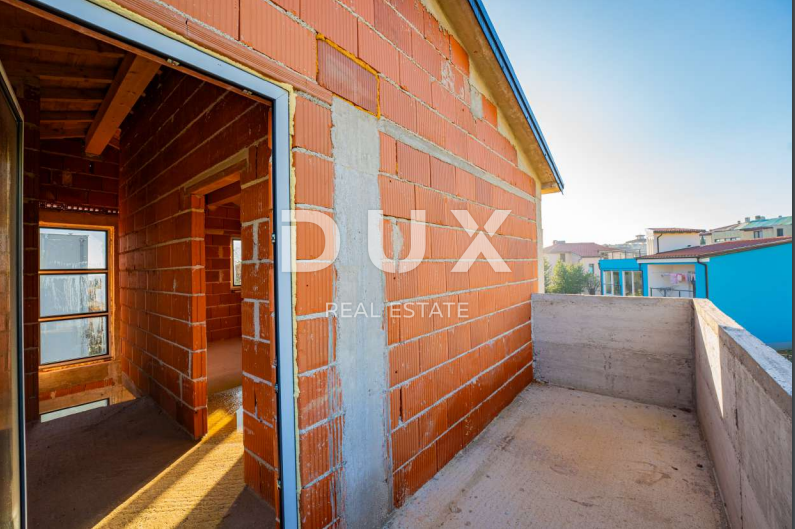 ISTRA, LIŽNJAN Gradbena parcela s hišo v ROH BAU izvedbi!