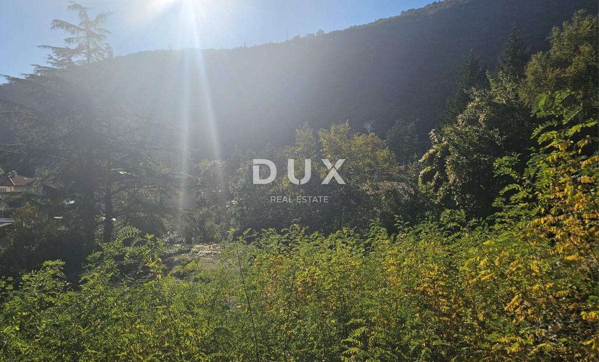 Zemljišče Mošćenička Draga, 695m2