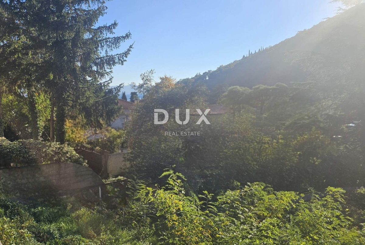 Zemljišče Mošćenička Draga, 695m2