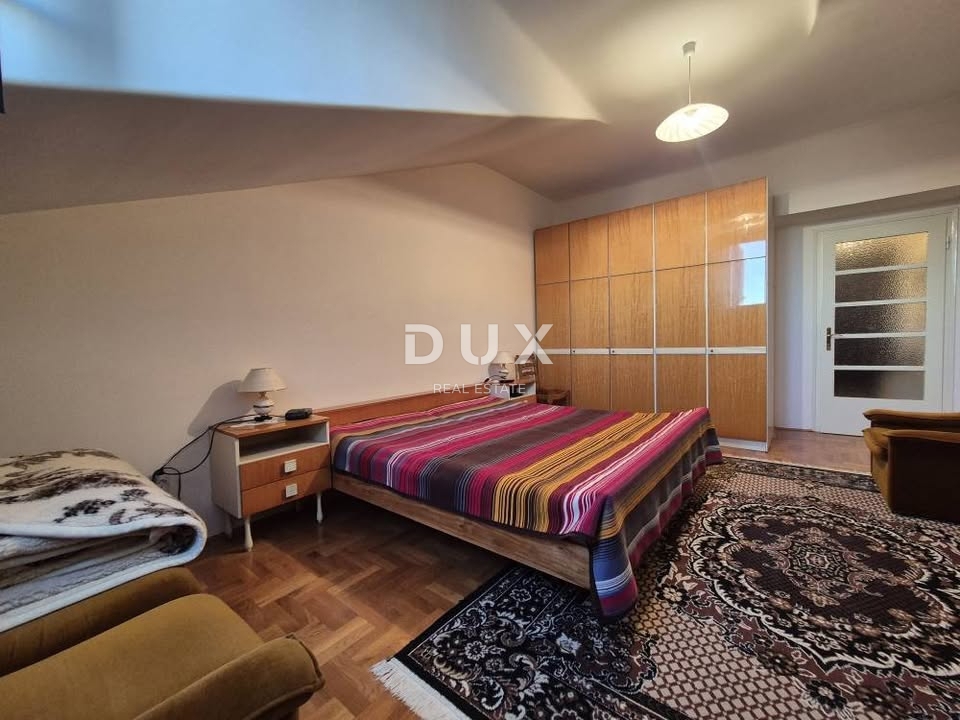 RIJEKA, CENTER - Stanovanje s pogledom na gledališče in morje, v središču mesta