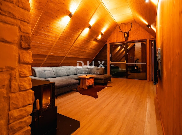 GORSKI KOTAR, MRKOPALJ - novo obnovljena Gorski kotar hiša z velikim vrtom