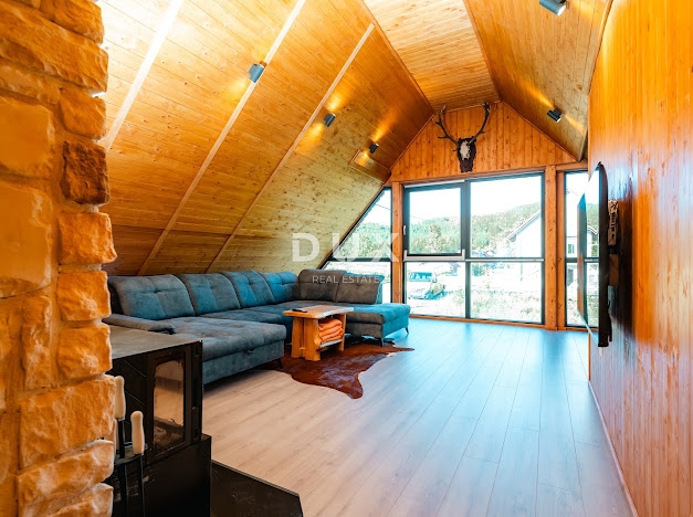 GORSKI KOTAR, MRKOPALJ - novo obnovljena Gorski kotar hiša z velikim vrtom