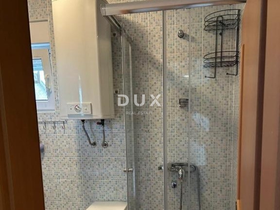 OPATIJA - stanovanje v stanovanjski stavbi z zaprto teraso le 200 metrov od plaže