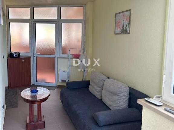 OPATIJA - stanovanje v stanovanjski stavbi z zaprto teraso le 200 metrov od plaže