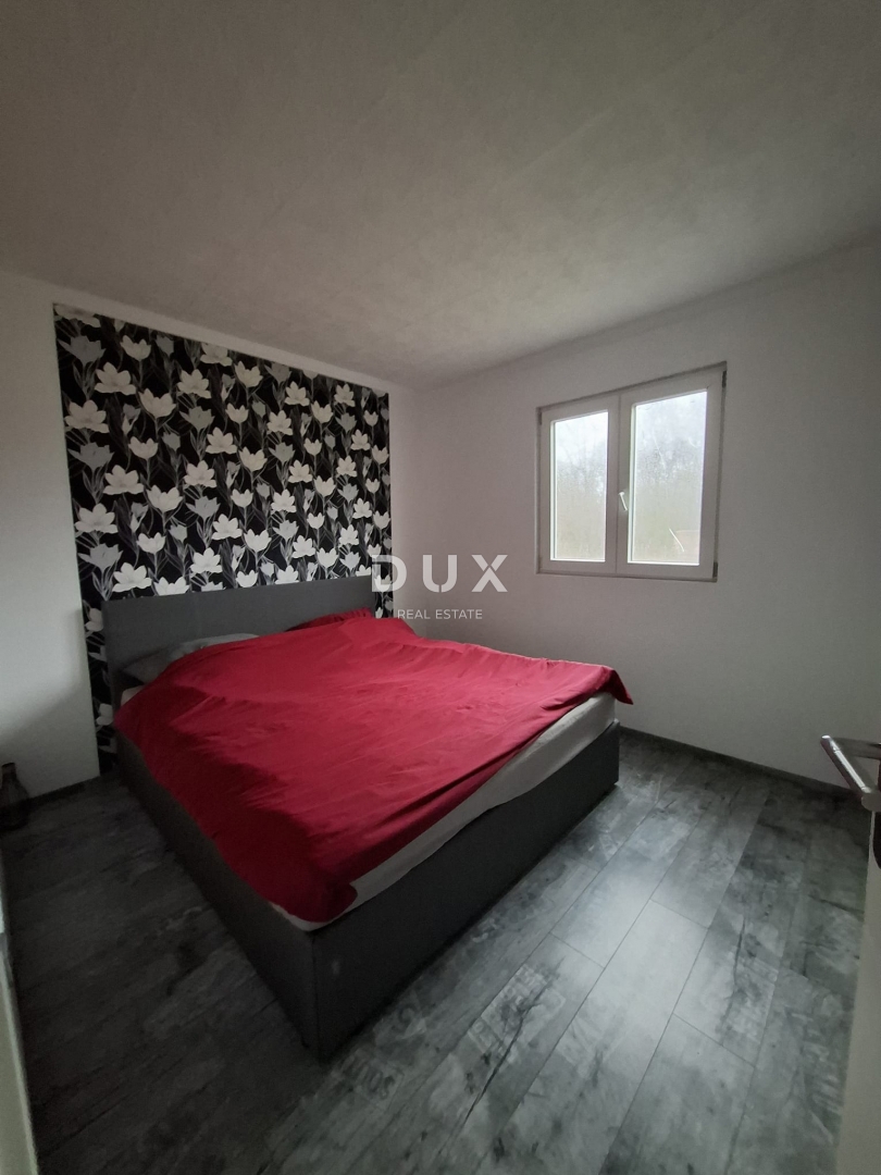 ISTRA, BALE - Enonadstropna hiša z velikim dvoriščem