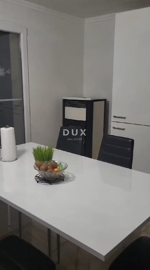 ISTRA, BALE - Enonadstropna hiša z velikim dvoriščem