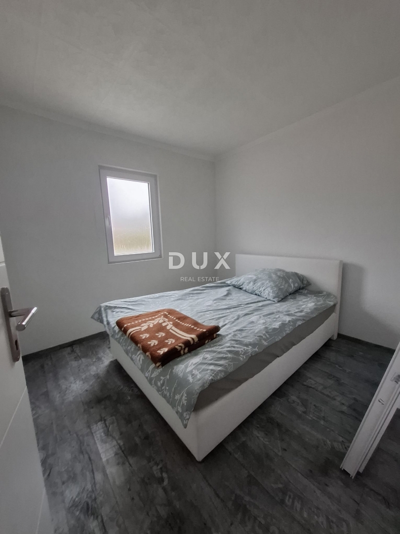 ISTRA, BALE - Enonadstropna hiša z velikim dvoriščem