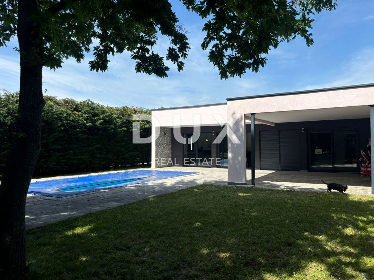 ISTRA, VODNJAN (okolica) - Moderna enonadstropna hiša z veliko zasebnosti in zelenja!