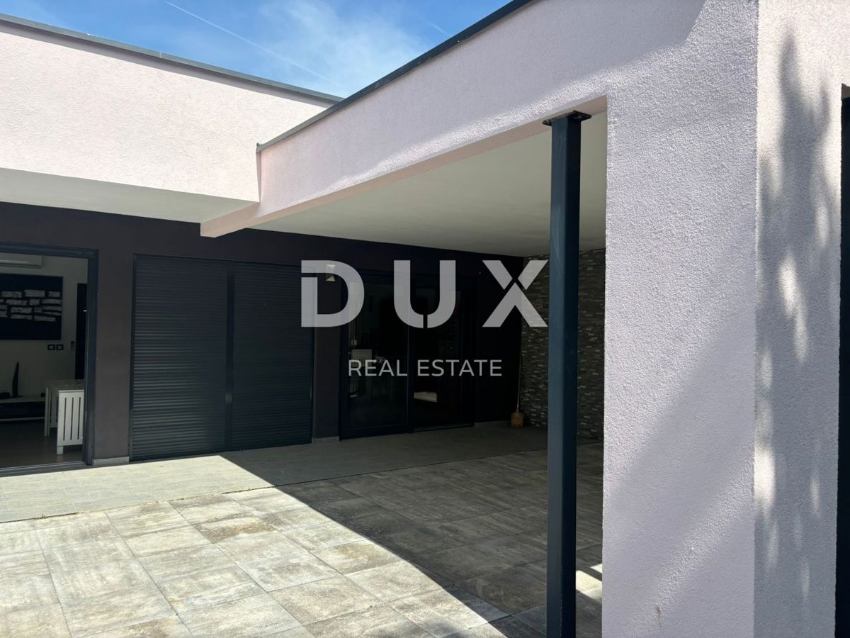 ISTRA, VODNJAN (okolica) - Moderna enonadstropna hiša z veliko zasebnosti in zelenja!