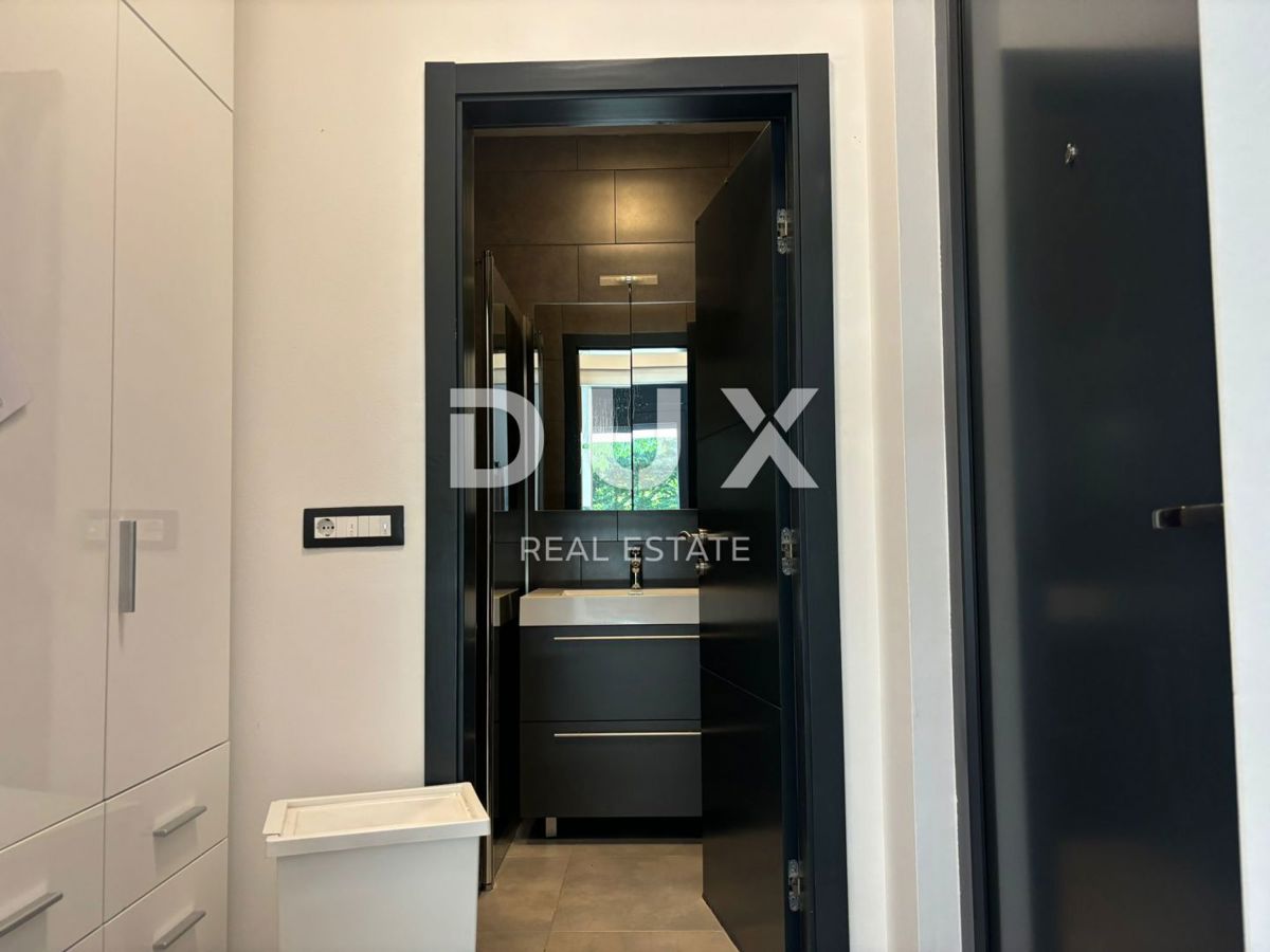 ISTRA, VODNJAN (okolica) - Moderna enonadstropna hiša z veliko zasebnosti in zelenja!