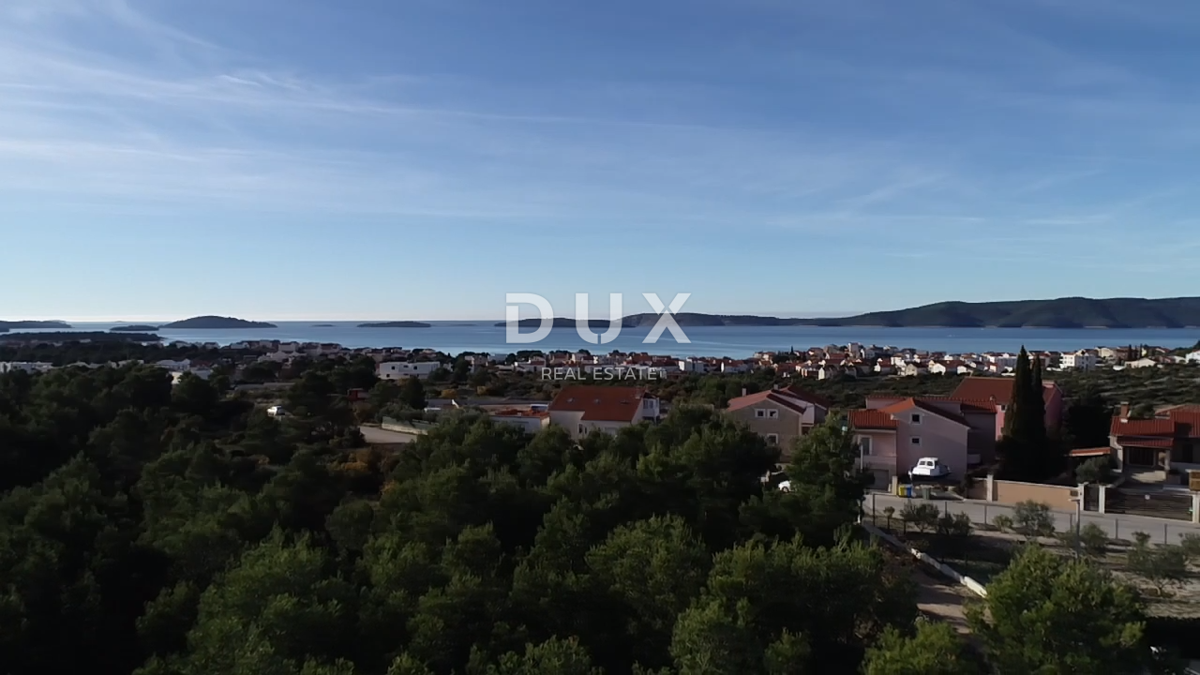 ŠIBENIK, BRODARICA - Zemljišče na Brodarici za 6 stanovanjskih objektov!