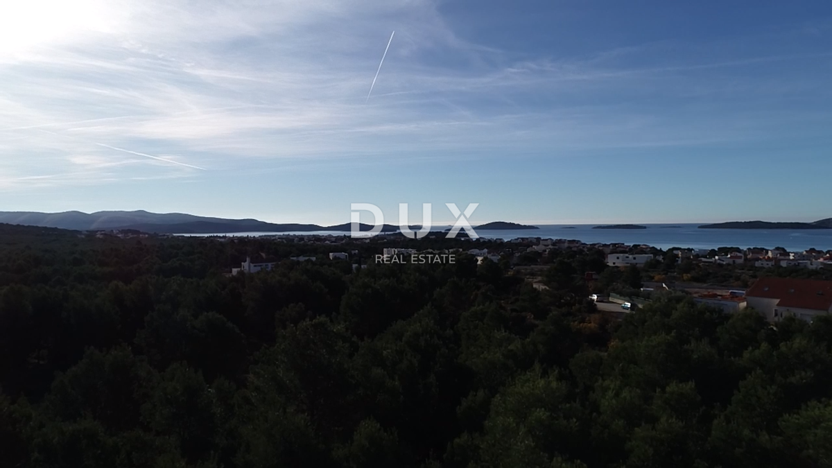 ŠIBENIK, BRODARICA - Zemljišče na Brodarici za 6 stanovanjskih objektov!