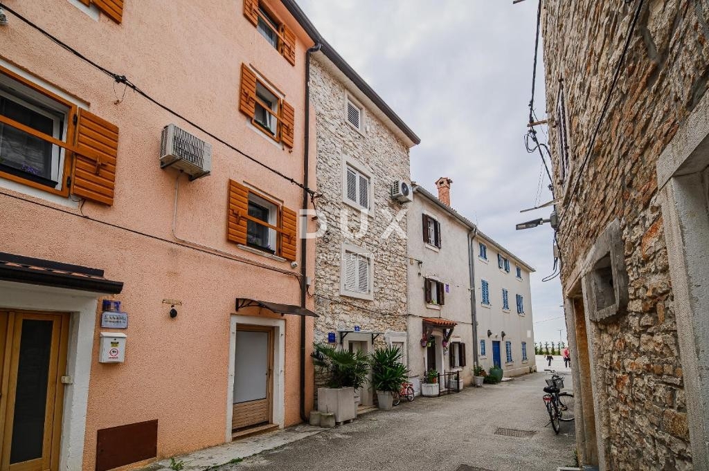 ISTRA, UMAG – Avtentična kamnita hiša 20 m od morja